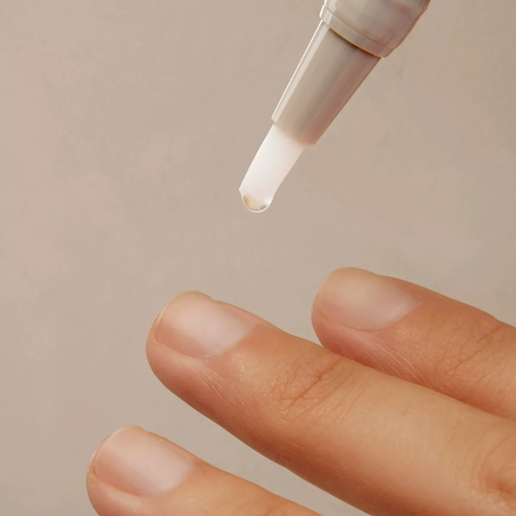 Imagen de Isdin Fortalecedor De Uñas Si Nails Varnish 2.5 Ml