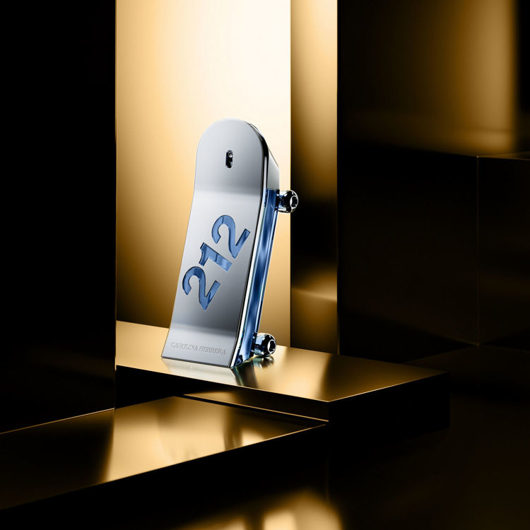 Imagen de Carolina Herrera 212 Heroes Perfume de Hombre  50 ml