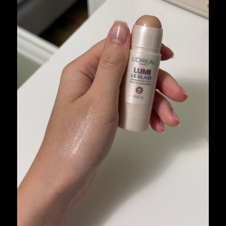 Imagen de Loreal Lumi Iluminador Le Glass - 610 Glassy Pearl Eclat